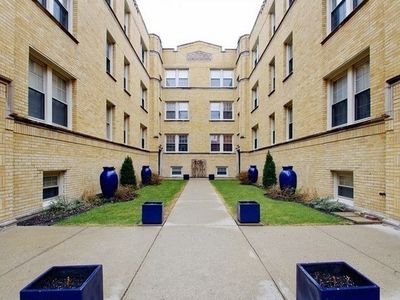 1622 W Wallen Ave APT 2S, Chicago, IL, 60626