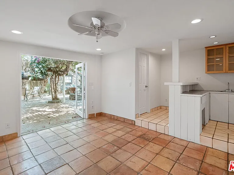 2347 Glendon Ave — Photo 15