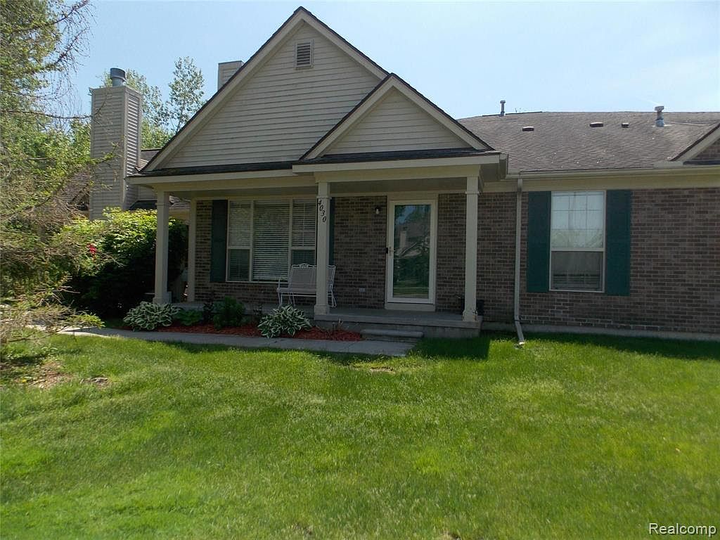 4030 Stonebridge Dr 1, Holly, MI 48442 Zillow
