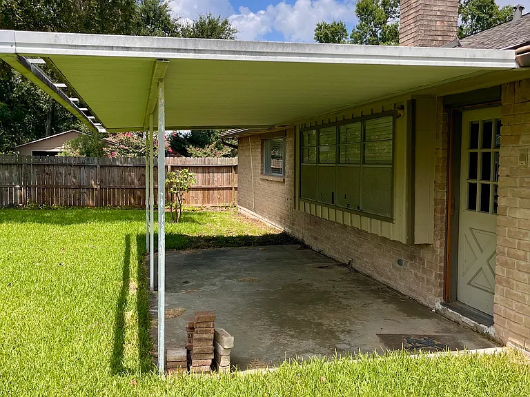 802 Voyager Dr — Photo 24
