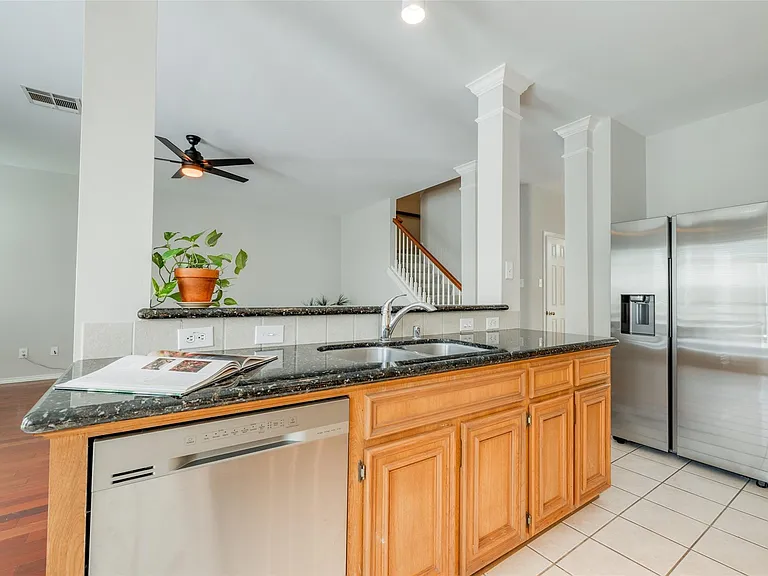12414 N Shadow Cove Ln — Photo 18