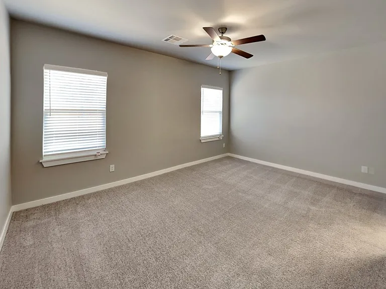 12432 Armstrong Dr — Photo 10