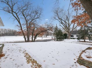 4500 Parkside Ln, Edina, MN 55436