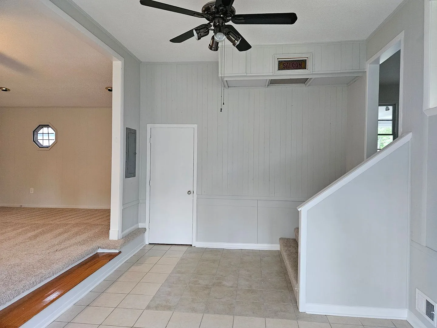Beautiful renovated 3 bed, 1.5 bath unfurnished home located in Hampstead — Photo 4