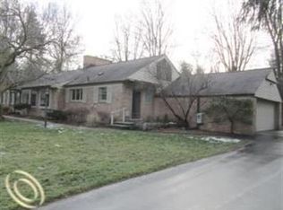 32875 Colony Hill Dr, Franklin, MI 48025