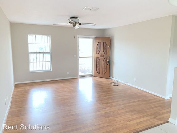 3rd image of 6412 Larmon St