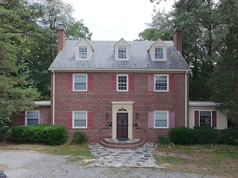 7218 Monument Ave — Photo 1