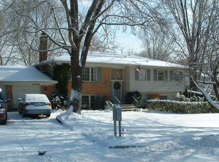 2559 Oak Valley Dr, Vienna, VA 22181