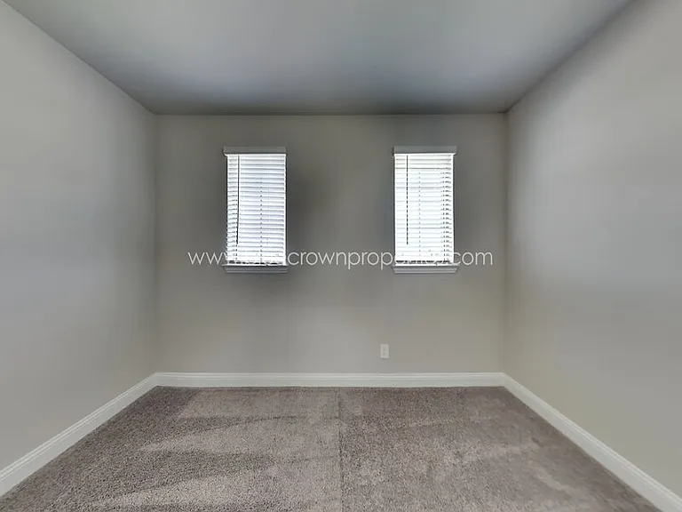 1024 Meadowlark Ave — Photo 13
