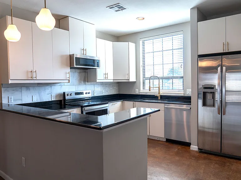 310 S Jensen Dr — Photo 11