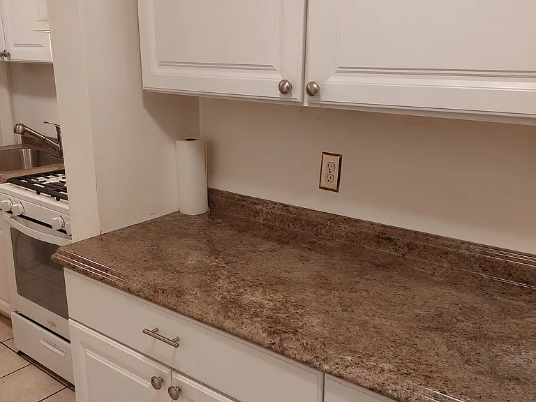 266 Pine St — Photo 11