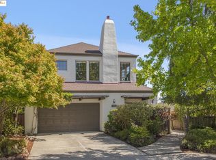 5966 Glenarms Dr, Oakland, CA 94611