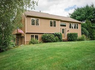 8 Stoney Hill Cir, Coventry, RI 02816
