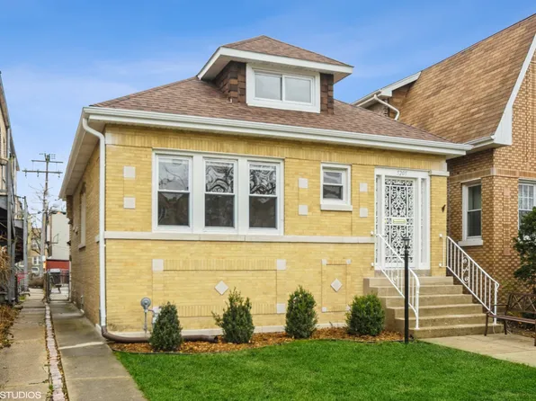 5205 W School St, Chicago, IL 60641