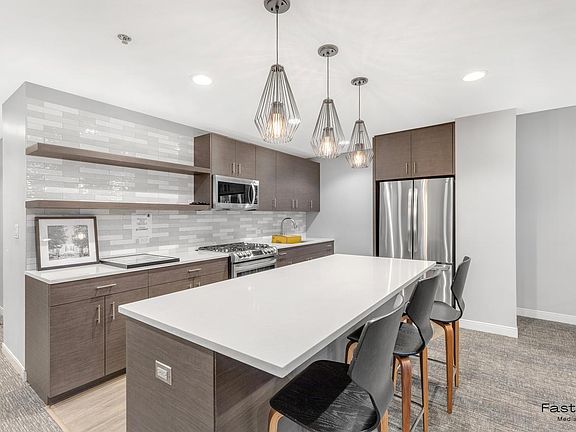 2nd image of 1250 S Michigan Ave APT 1703