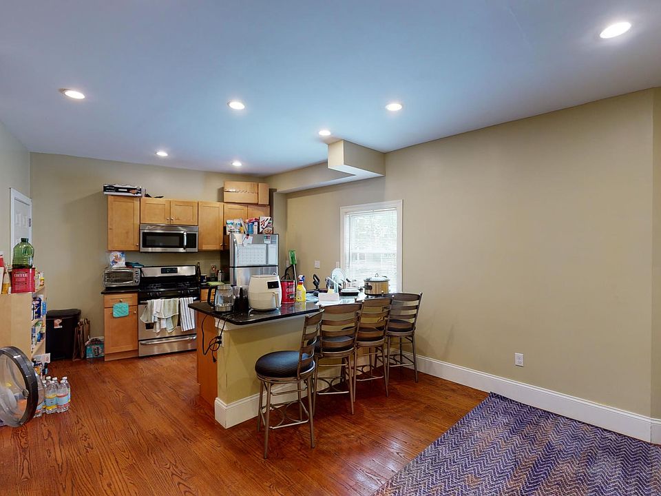 2nd image of 344 Centre St #U3