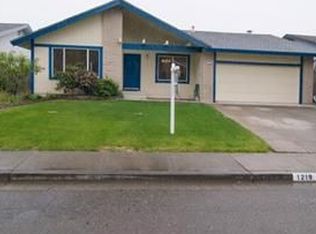 1219 Hemp Ct, Rohnert Park, CA 94928