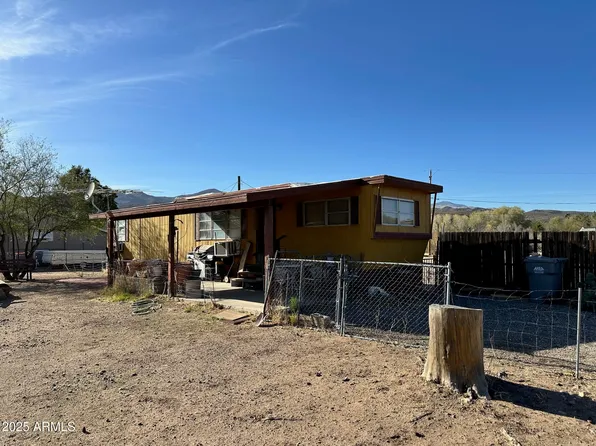 19200 E ALBINS Way, Black Canyon City, AZ 85324