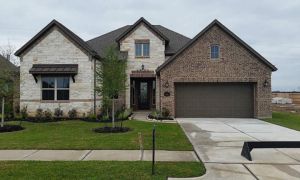 1st image of 4002 Graham Heights Ln