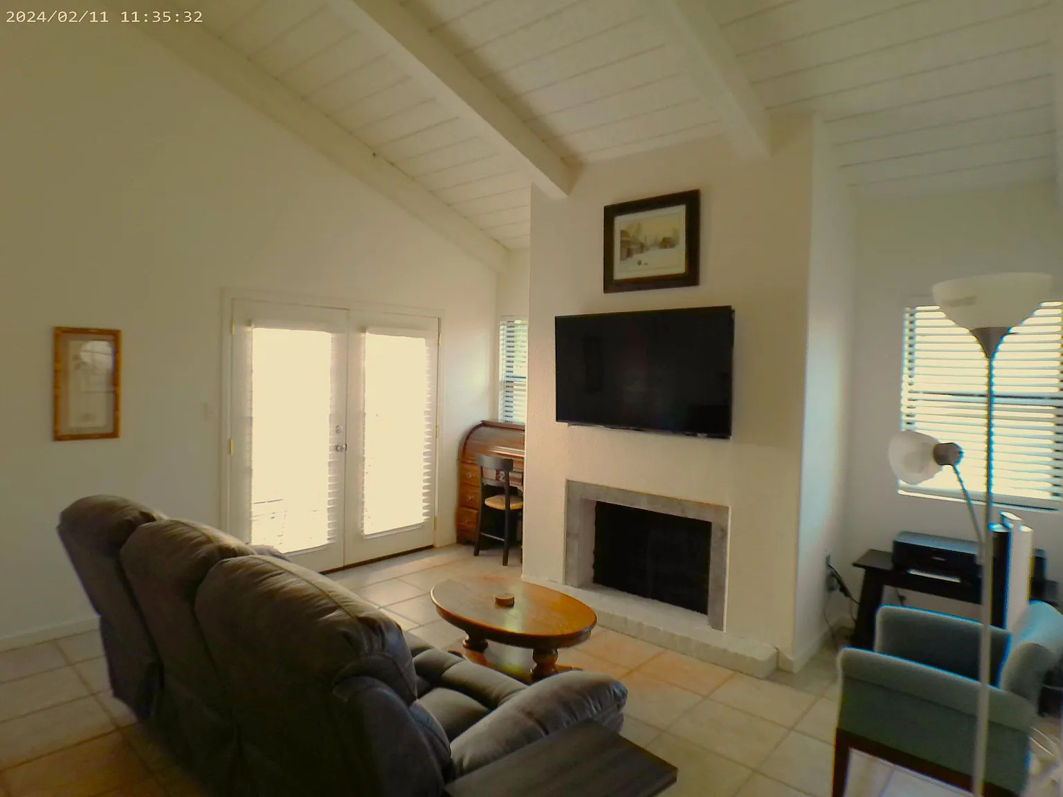 2 bed, 982 sqft, $3,400 — Photo 3