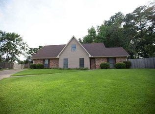 2001 Beechwood Blvd, Pearl, MS 39208