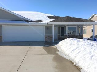 1995 Paradise Rd, Albert Lea, MN 56007