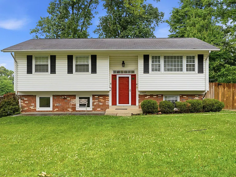 14407 Oakvale St — Photo 1