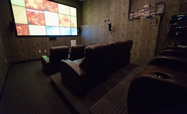 Rented by Manhattan Management LLC | media 14