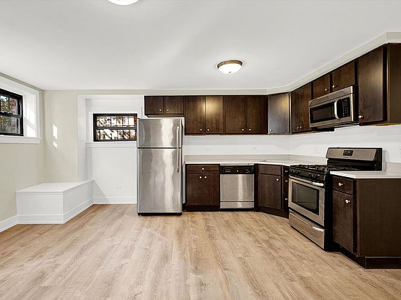 4th image of 2516 N Kedzie Blvd #149