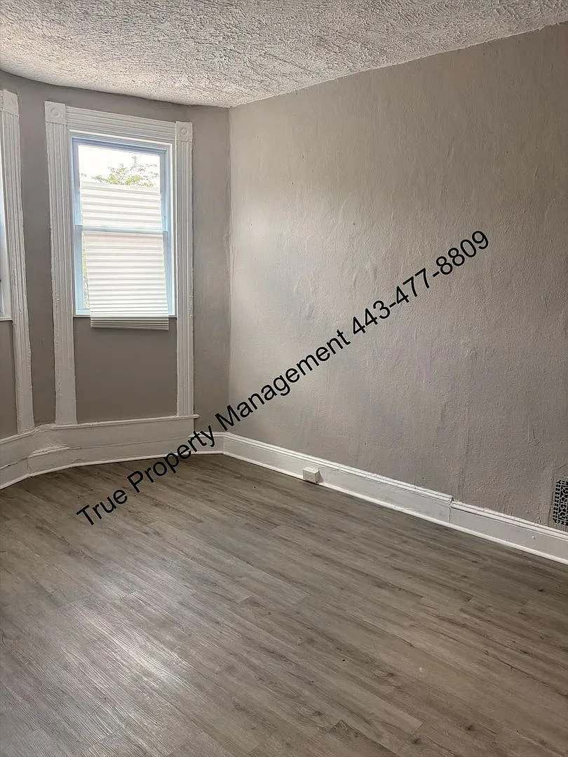 Charming 3-Bedroom Home with In-Unit Washer & Dryer | $1,400/Month — Photo 3