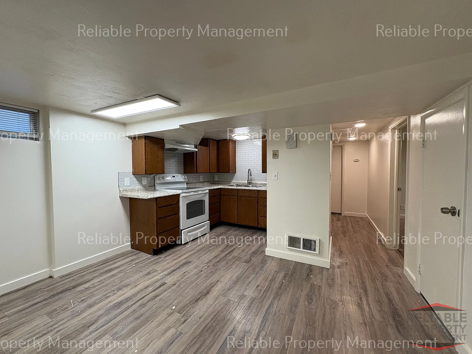 3 bed, $995 — Photo 4