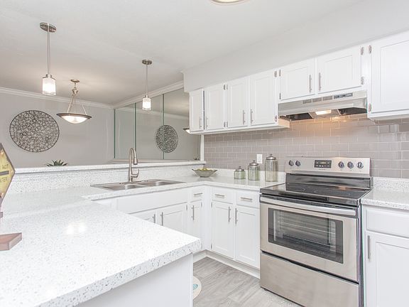 2nd image of 25650 Interstate Highway 45 APT 207