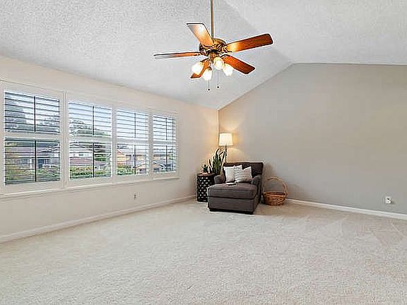 5th image of 200 Windsor Way