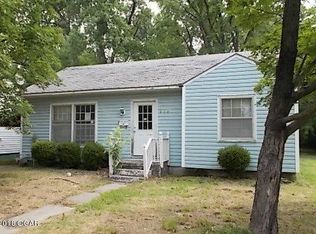 214 N Parmenter Ave, Columbus, KS 66725