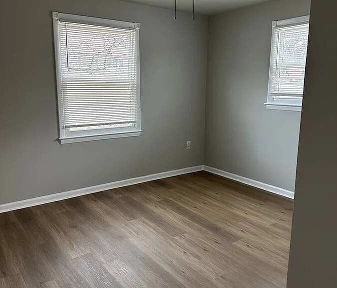 808 Templecliff Rd — Photo 3