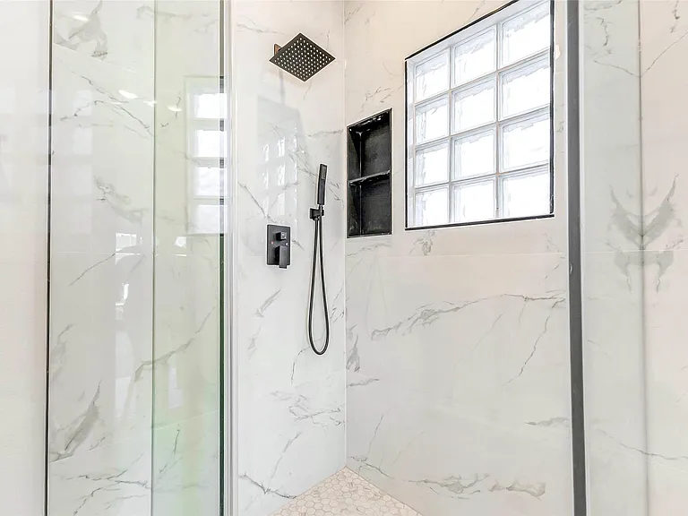 5638 Dolores St — Photo 30