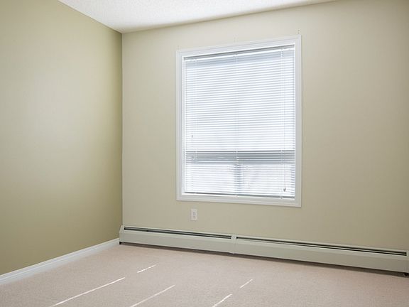 3rd image of 7335 S Terwillegar Dr NW #5105