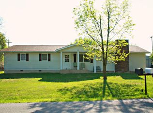 404 Pine Ridge St, Marshfield, MO 65706