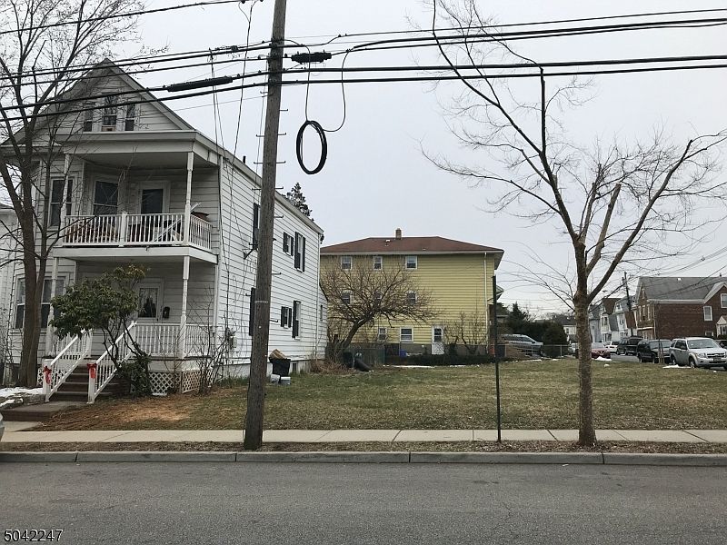 2nd image of 75 Madeline Ave