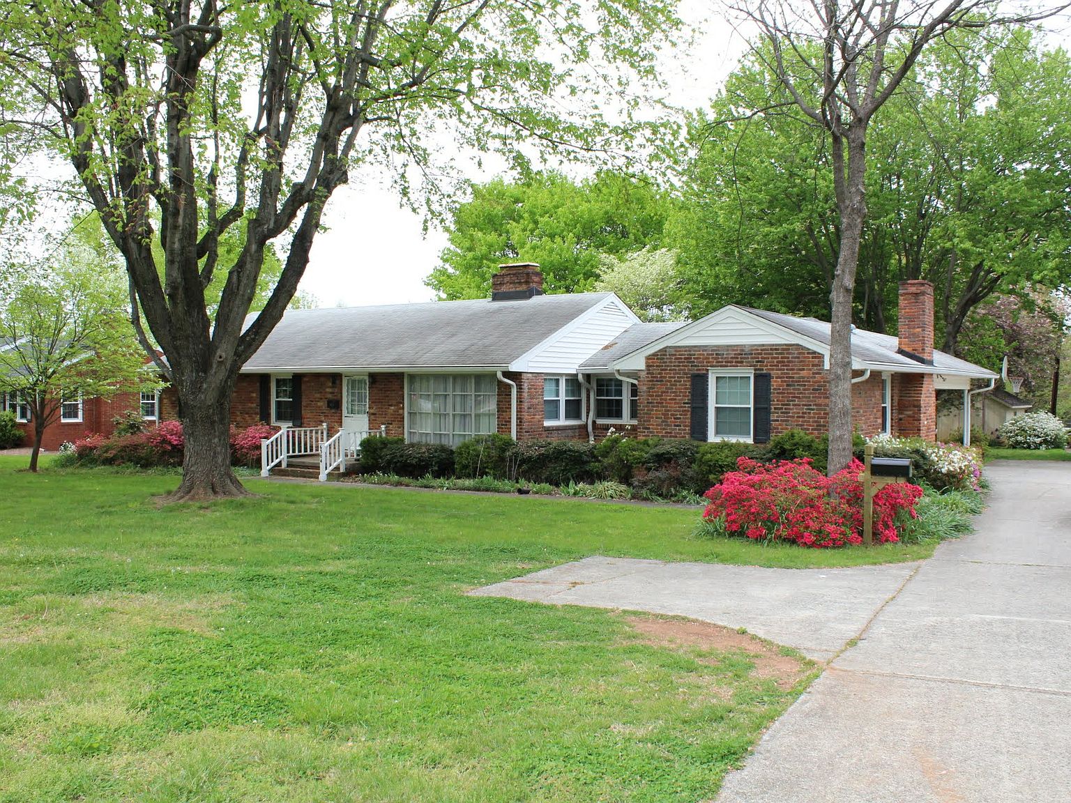 6304 W Friendly Ave, Greensboro, NC 27410 Zillow