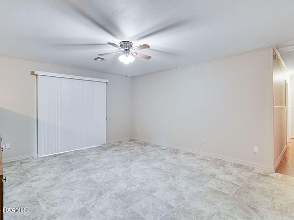 5th image of 117 Westward Ave