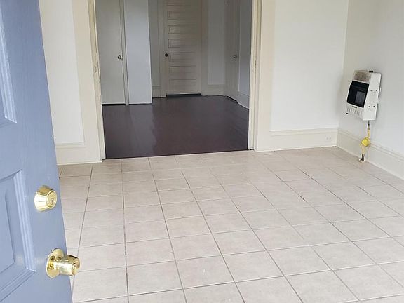 2nd image of 3034 Cleveland Ave #3034