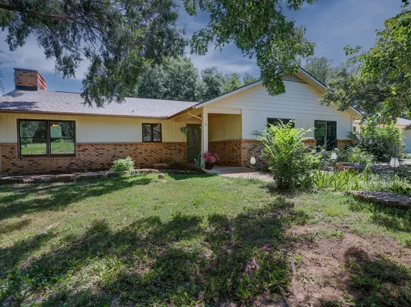 4210 Meadowbrook Ln, Winfield, KS 67156