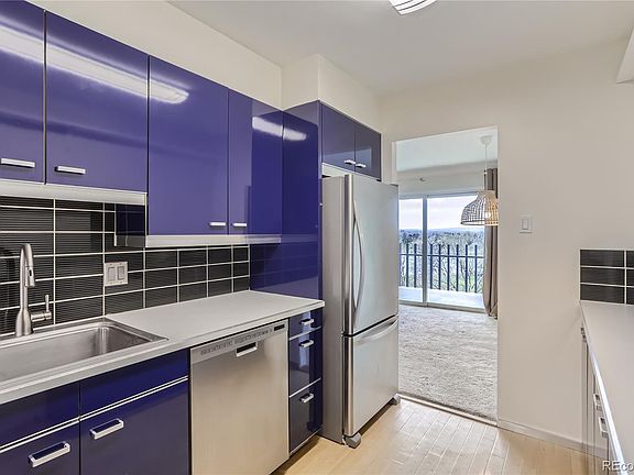 5th image of 480 S Marion Parkway #905