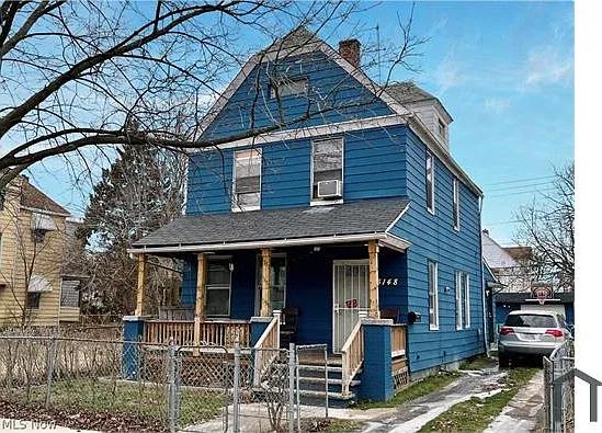 4 bed, 1435 sqft, $900 — Photo 1