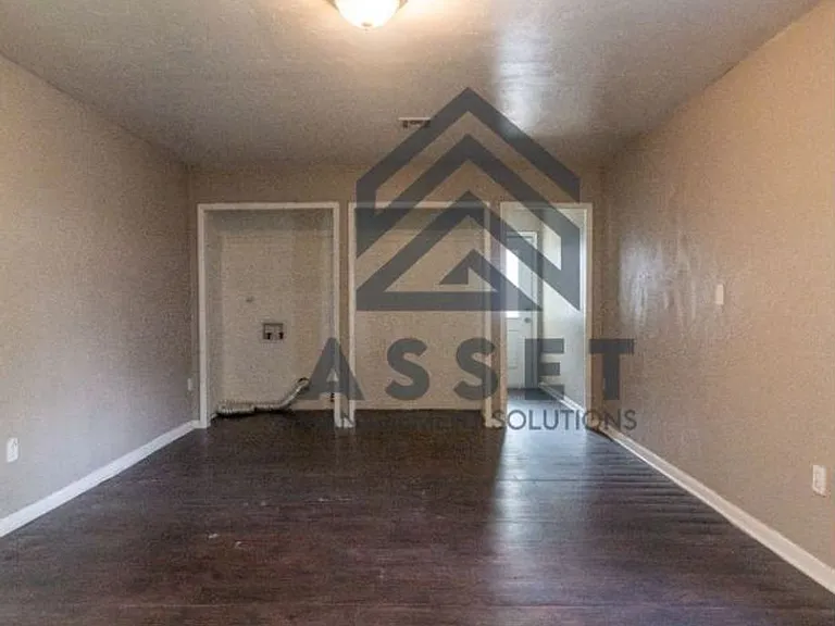 316 E Harmon Dr — Photo 18