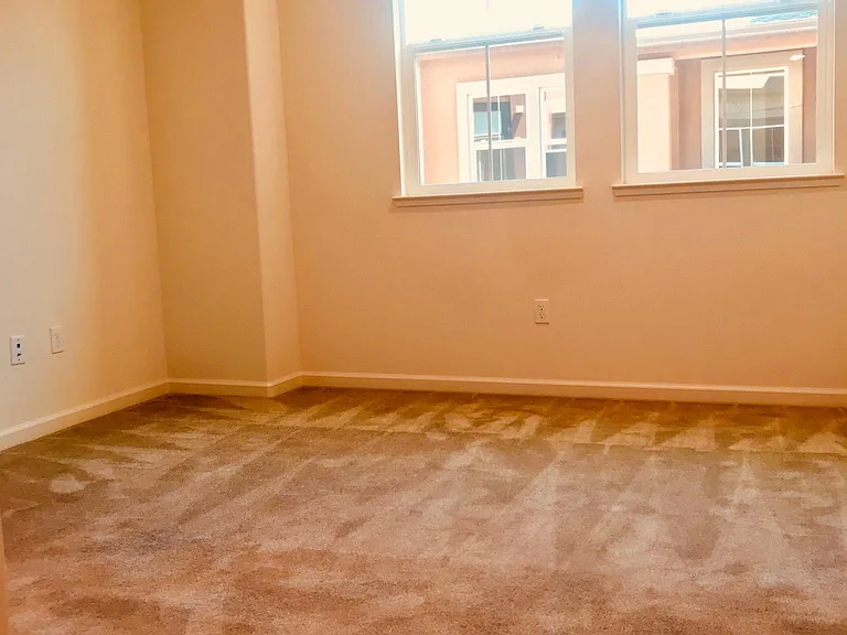 1026 Abruzzo Ln #4 — Photo 6