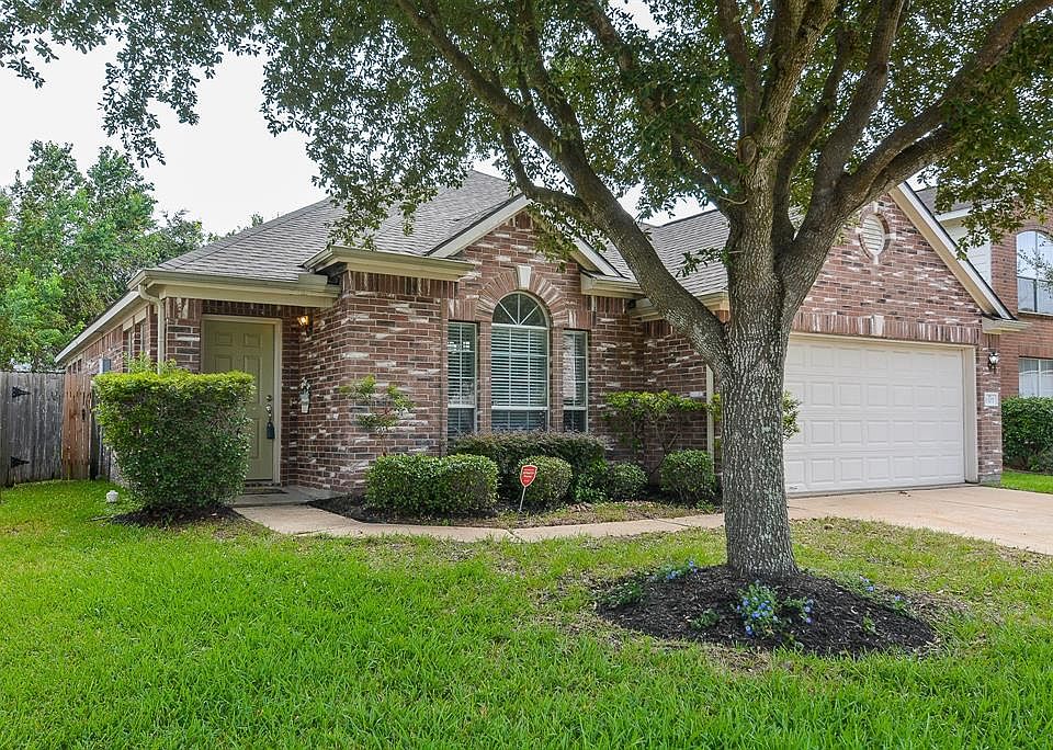 1st image of 1307 E April Rain Ct