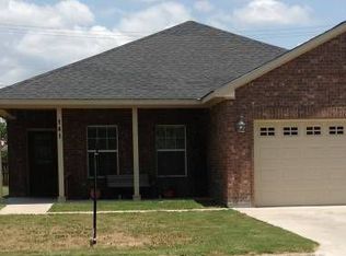 141 Center Cv, Giddings, TX 78942