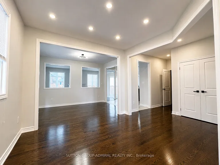 1320 Blackmore St — Photo 5